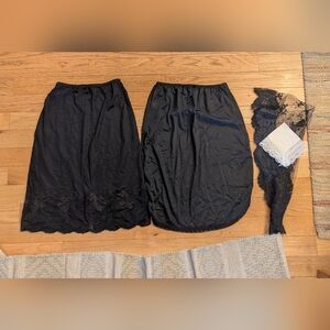 ☃️FLASH SALE☃️Vintage Black Silk Women's Slips And Accessories